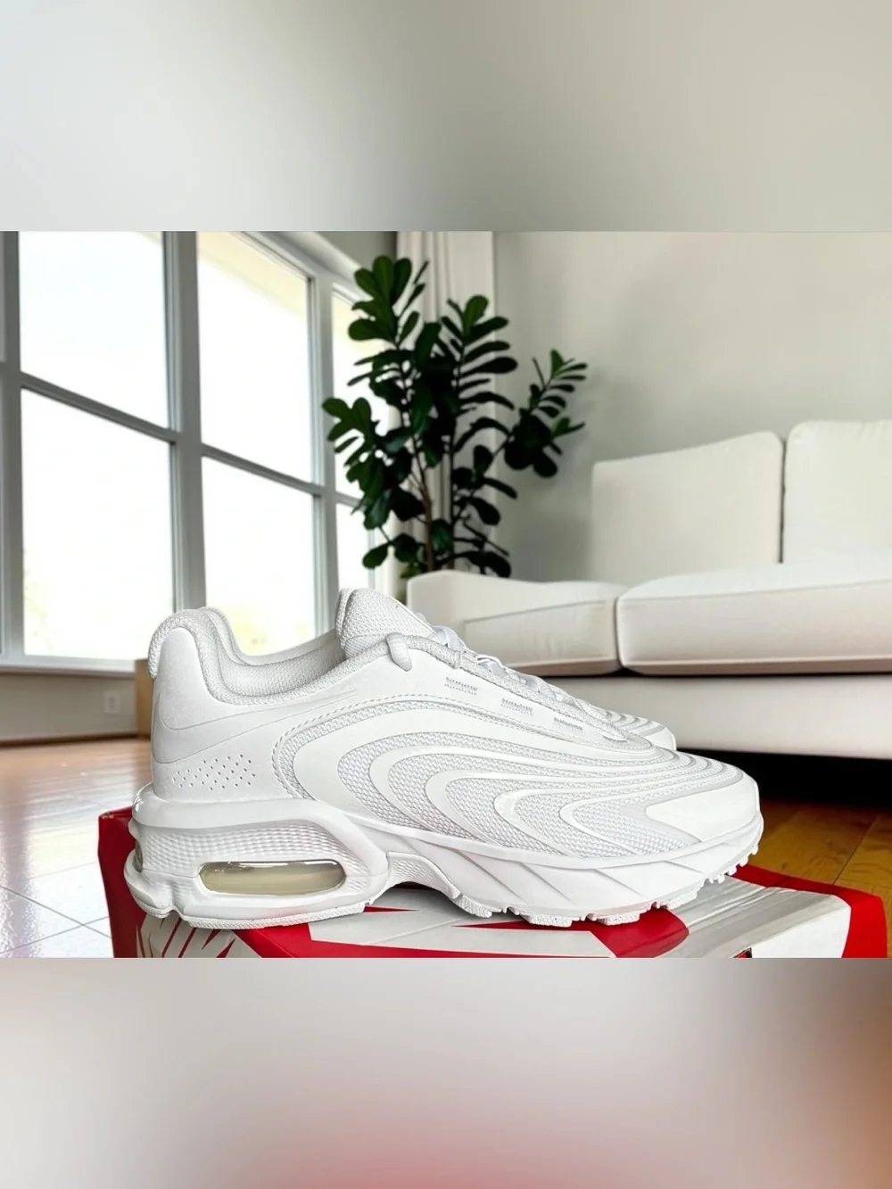 Nike Air Max Fire Women’s Size 7 Brand New